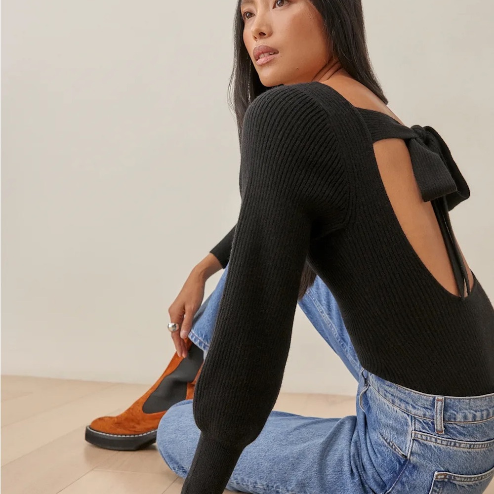 Reformation Alber Open Back Sweater Black - Size M